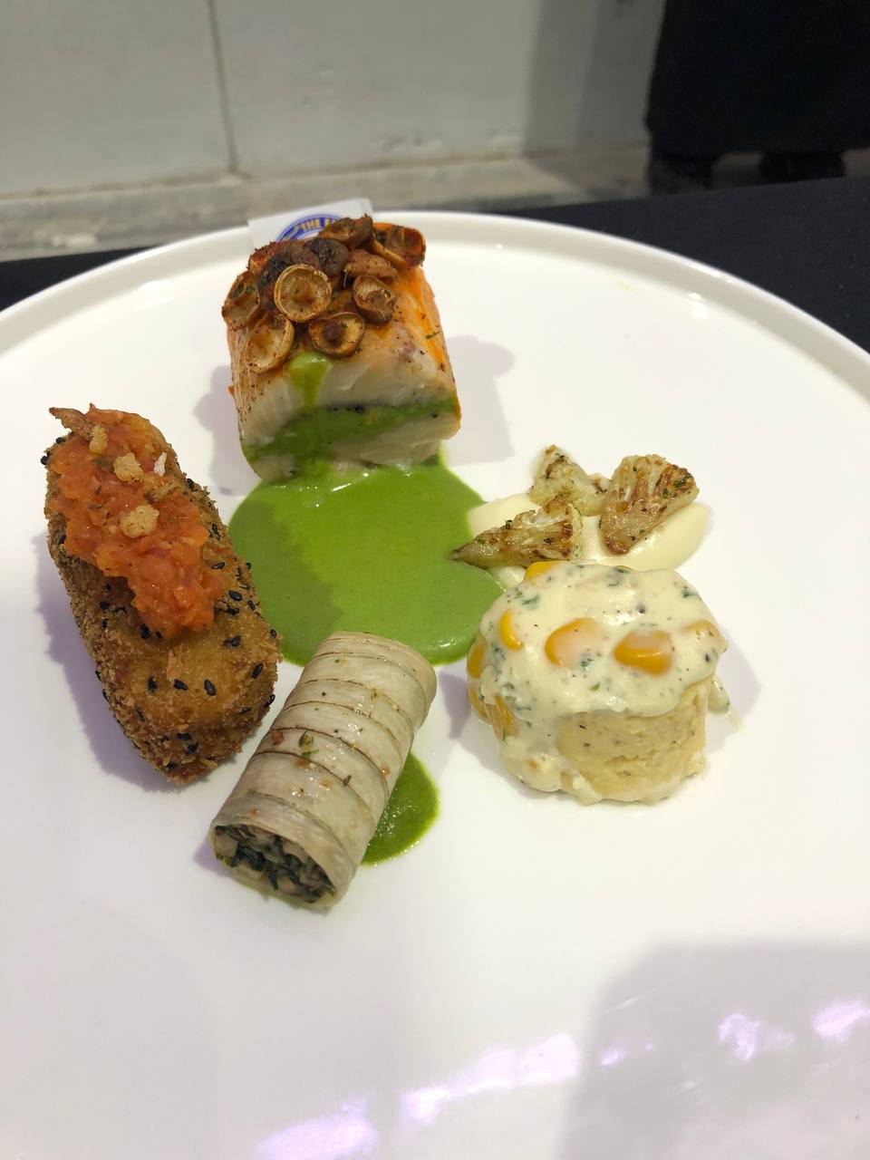 1+2+7. Вкусный вояж азербайджанцев в Шарджу (ФОТО)