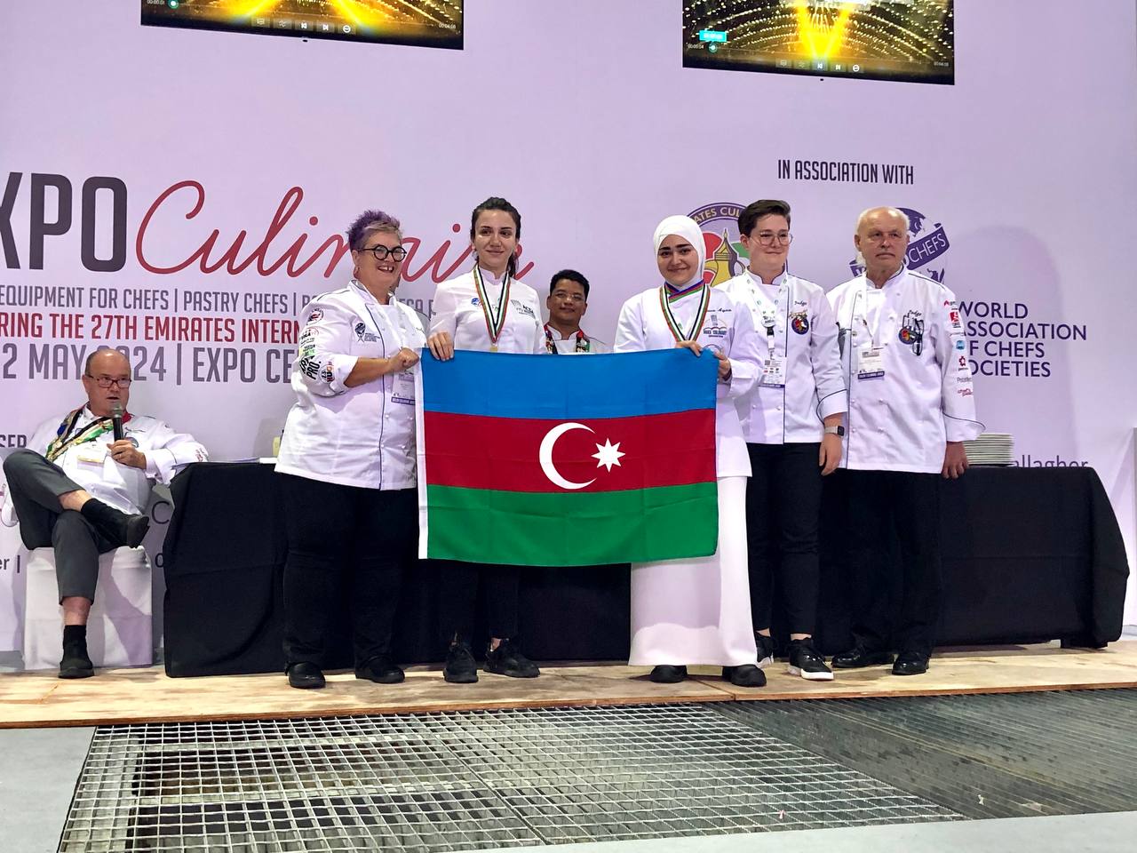 1+2+7. Вкусный вояж азербайджанцев в Шарджу (ФОТО)