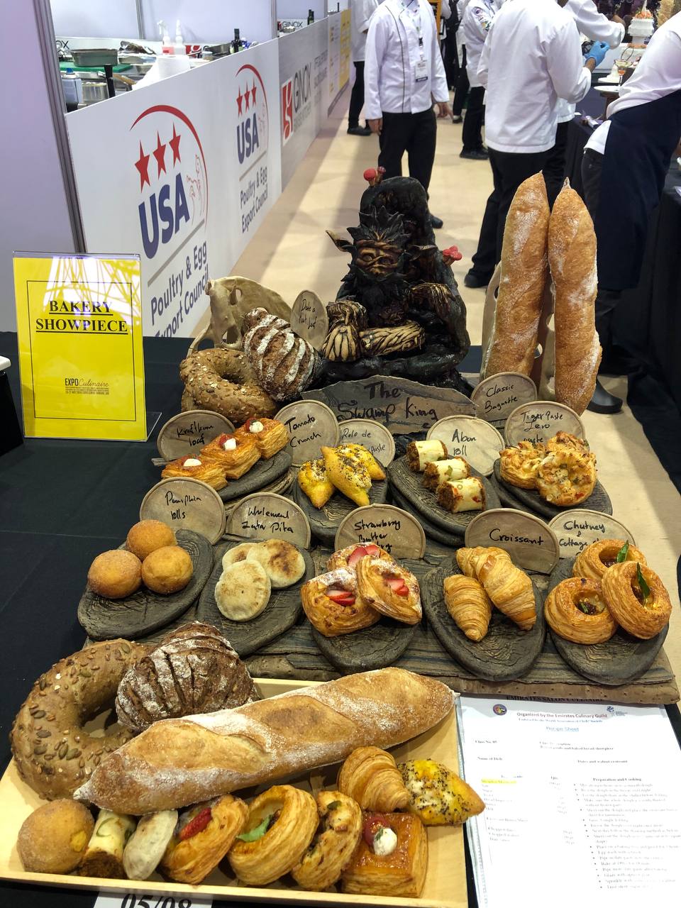 1+2+7. Вкусный вояж азербайджанцев в Шарджу (ФОТО)