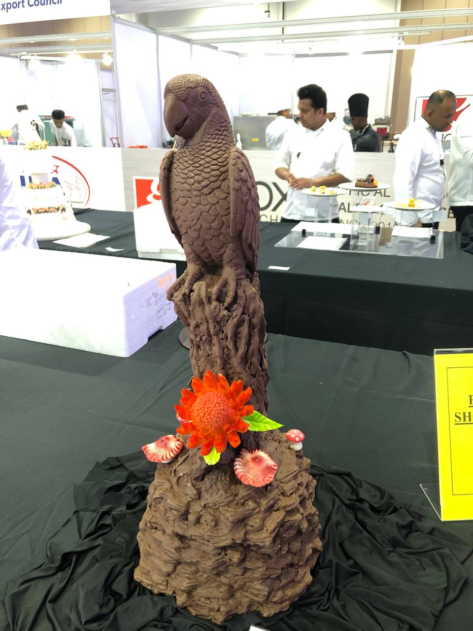 1+2+7. Вкусный вояж азербайджанцев в Шарджу (ФОТО)