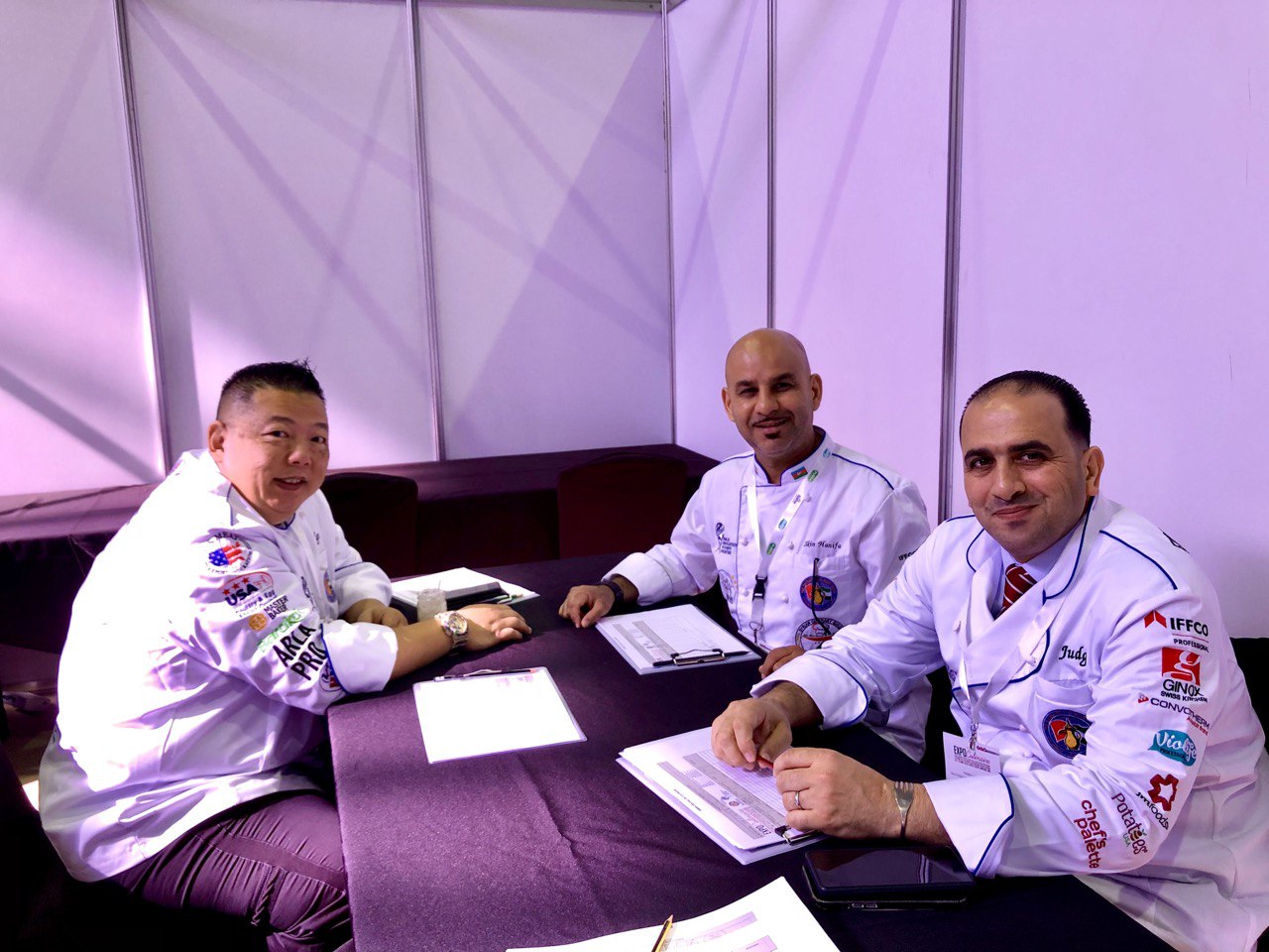 1+2+7. Вкусный вояж азербайджанцев в Шарджу (ФОТО)