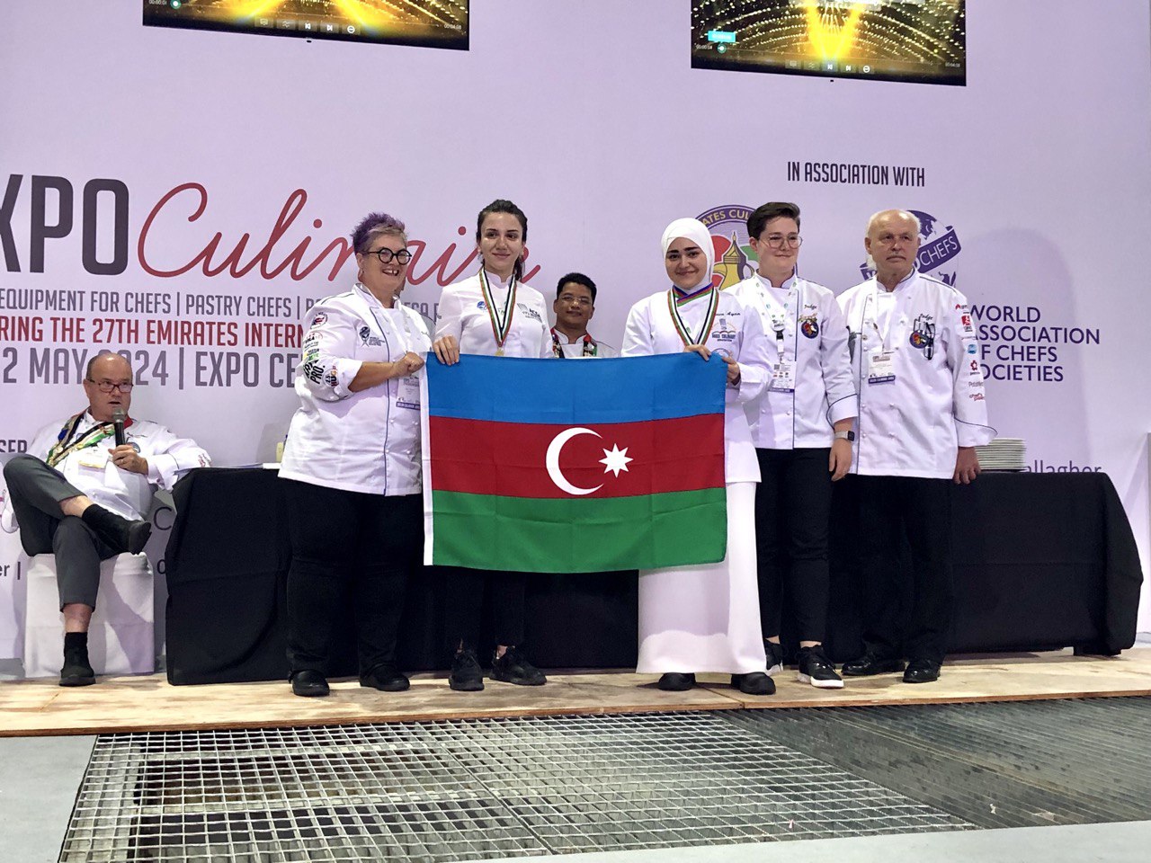 1+2+7. Вкусный вояж азербайджанцев в Шарджу (ФОТО)