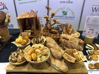 1+2+7. Вкусный вояж азербайджанцев в Шарджу (ФОТО)