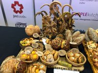 1+2+7. Вкусный вояж азербайджанцев в Шарджу (ФОТО)