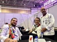 1+2+7. Вкусный вояж азербайджанцев в Шарджу (ФОТО)