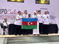 1+2+7. Вкусный вояж азербайджанцев в Шарджу (ФОТО)