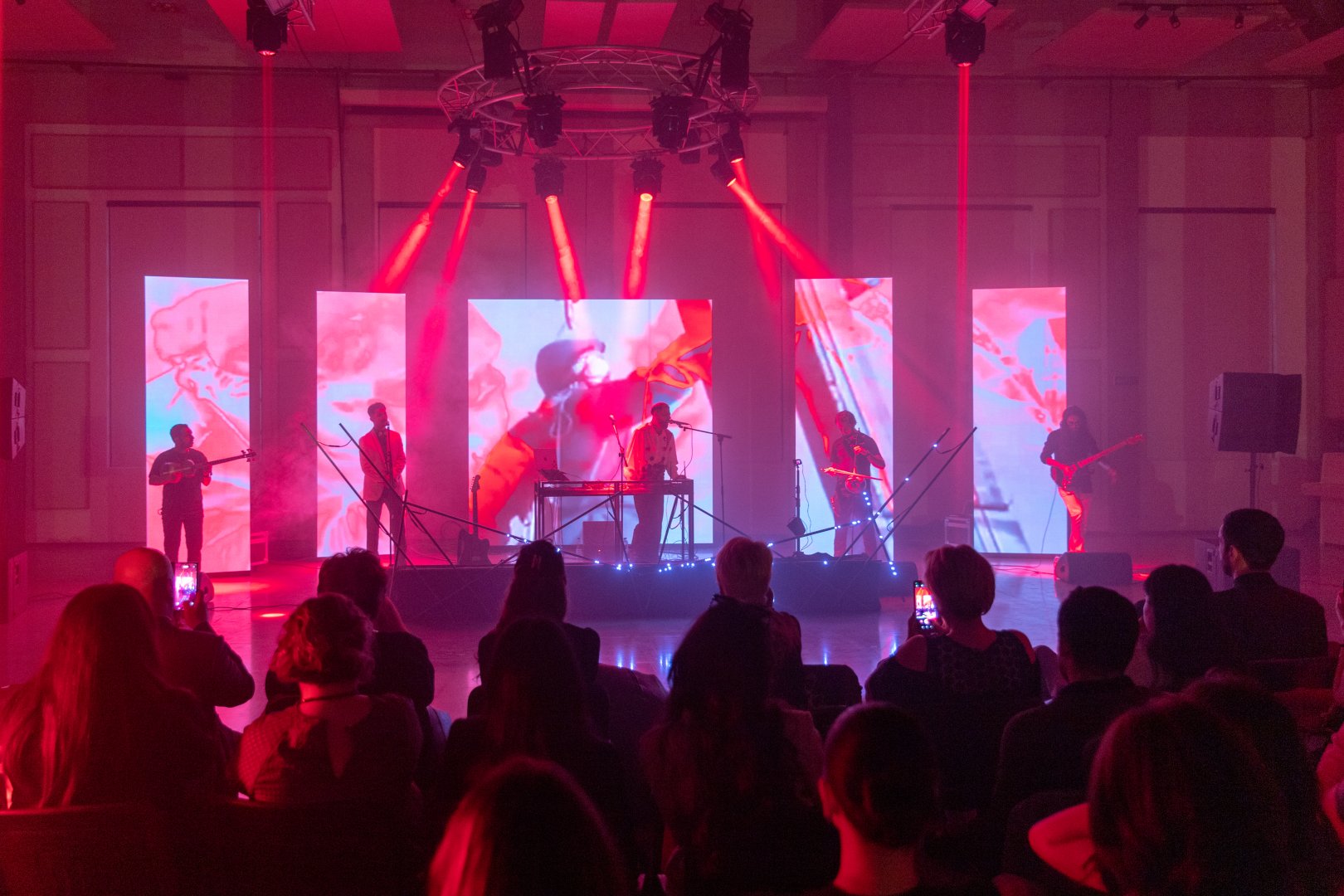 YARAT представил выставку "Монумент Свободе" (ФОТО)