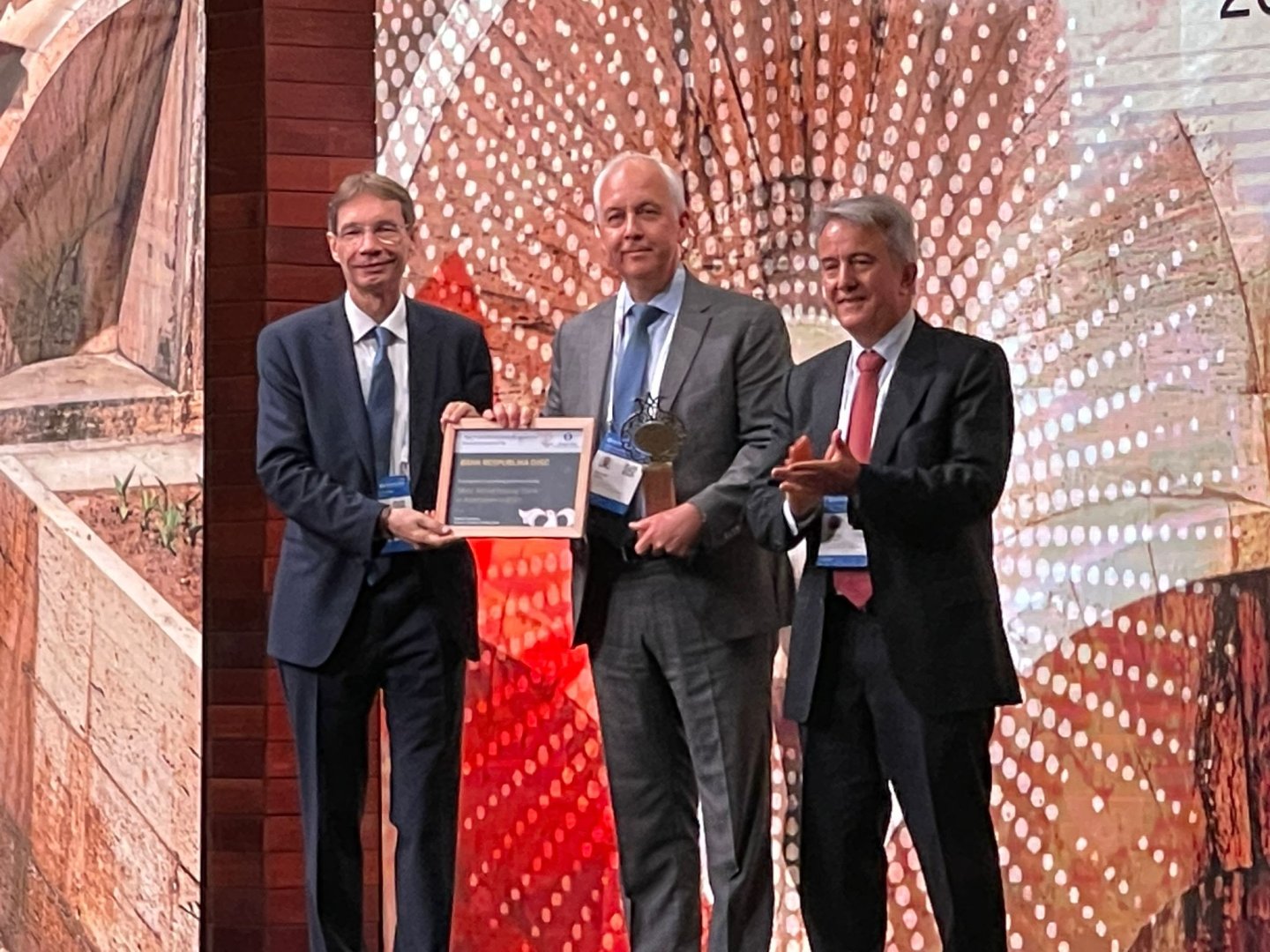 Банк Республика обрадовал - исторический успех в Ереване! (ФОТО/ВИДЕО)