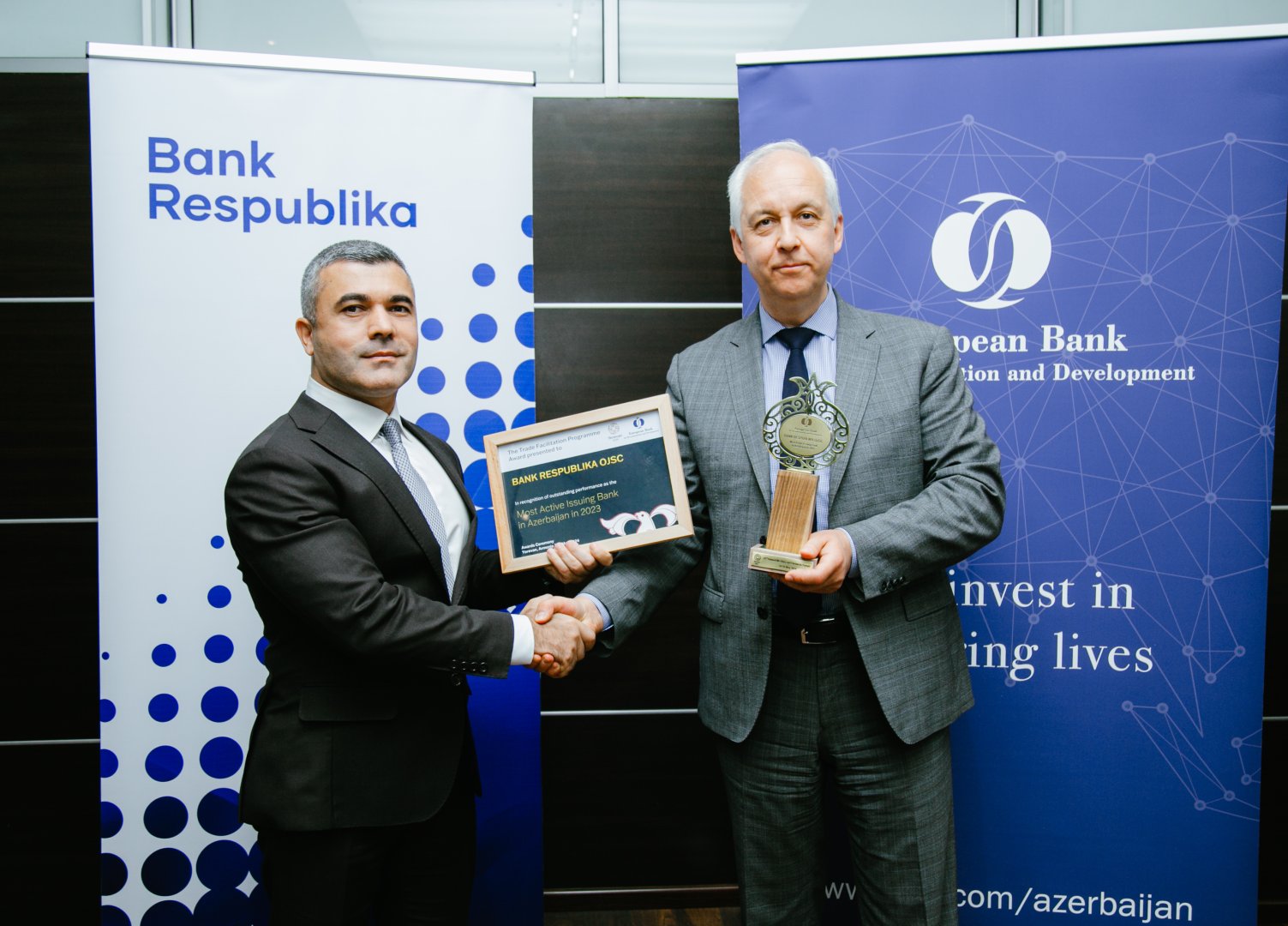 Банк Республика обрадовал - исторический успех в Ереване! (ФОТО/ВИДЕО)