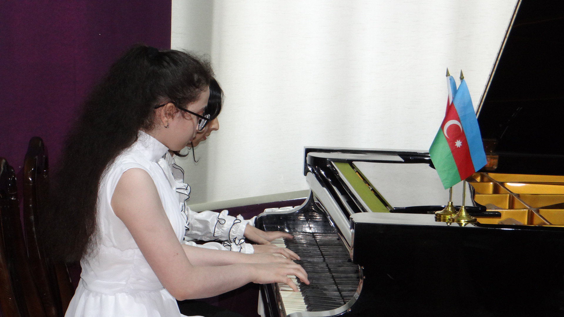 Воспитанники школы имени Рафига Бабаева выступили с концертом (ФОТО)