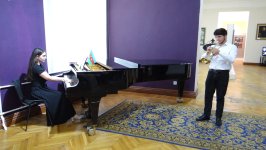 Воспитанники школы имени Рафига Бабаева выступили с концертом (ФОТО)