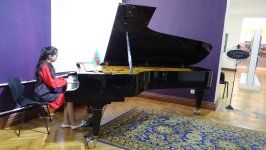 Воспитанники школы имени Рафига Бабаева выступили с концертом (ФОТО)