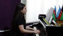 Воспитанники школы имени Рафига Бабаева выступили с концертом (ФОТО)