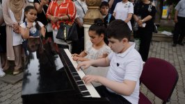 Впервые в Азербайджане!  В Гяндже на открытом воздухе стартовал фестиваль "Джуджалярим" (ФОТО)