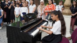 Впервые в Азербайджане!  В Гяндже на открытом воздухе стартовал фестиваль "Джуджалярим" (ФОТО)