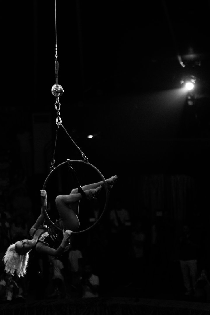 На побережье Каспия в Баку состоялось праздничное открытие Cirсus Sea Breeze (ФОТО)