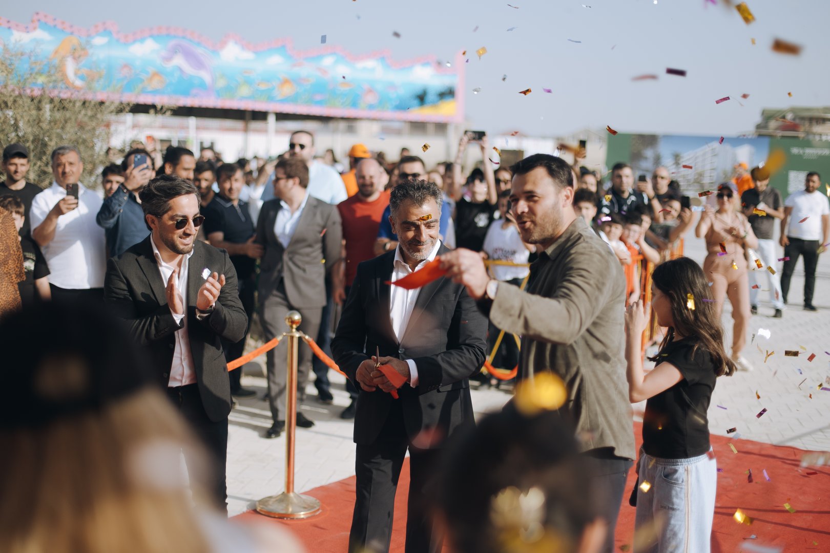 На побережье Каспия в Баку состоялось праздничное открытие Cirсus Sea Breeze (ФОТО)