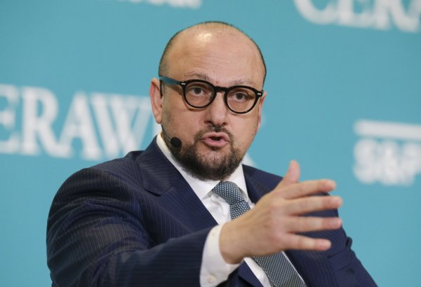 Masdar планирует выработку до 10 ГВт чистой энергии в Азербайджане к 2030 году - генеральный исполнительный директор