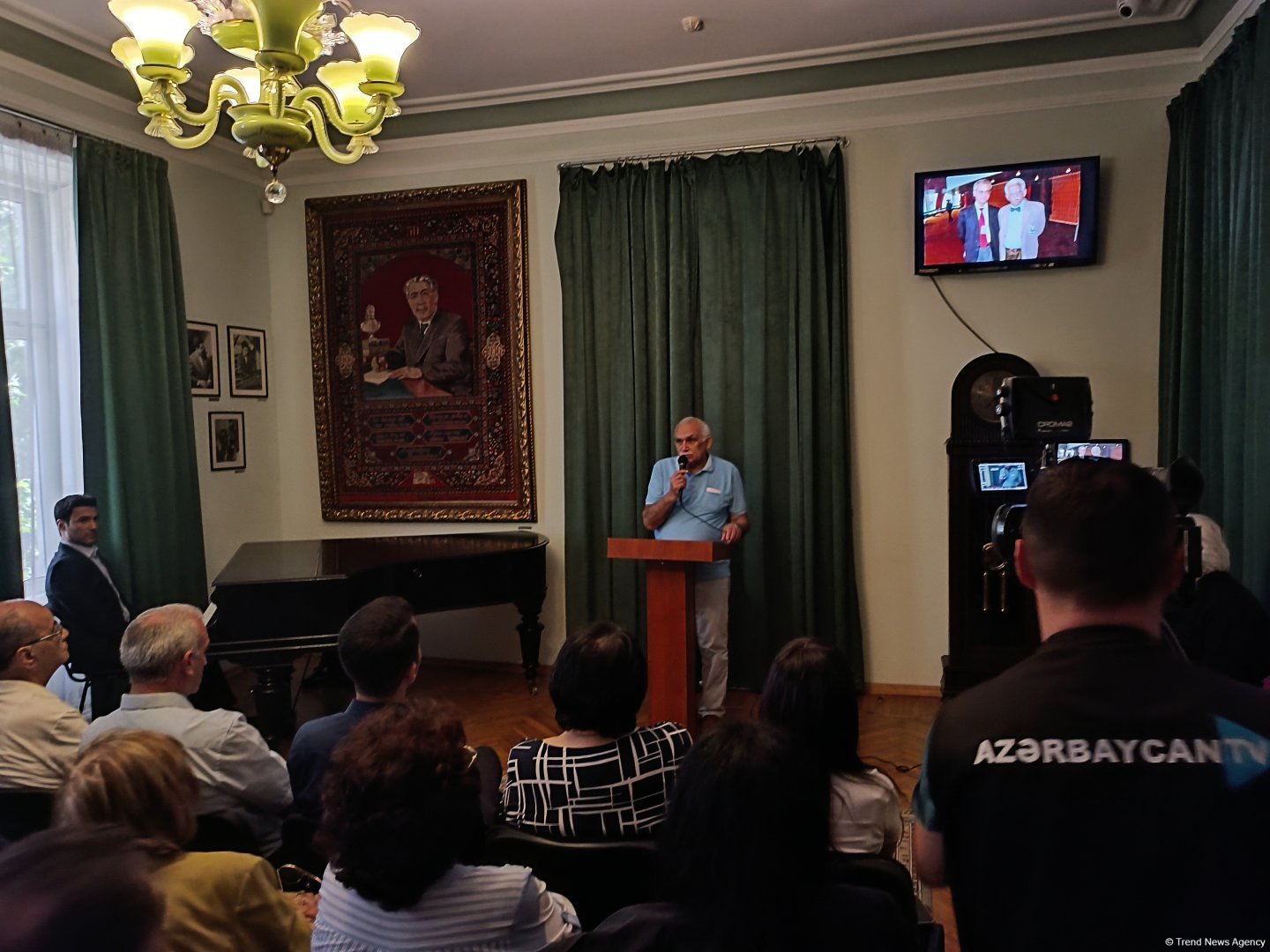 85-летие со дня рождения Вагифа Самедоглу отметили в Доме-музее Самеда Вургуна (ФОТО)