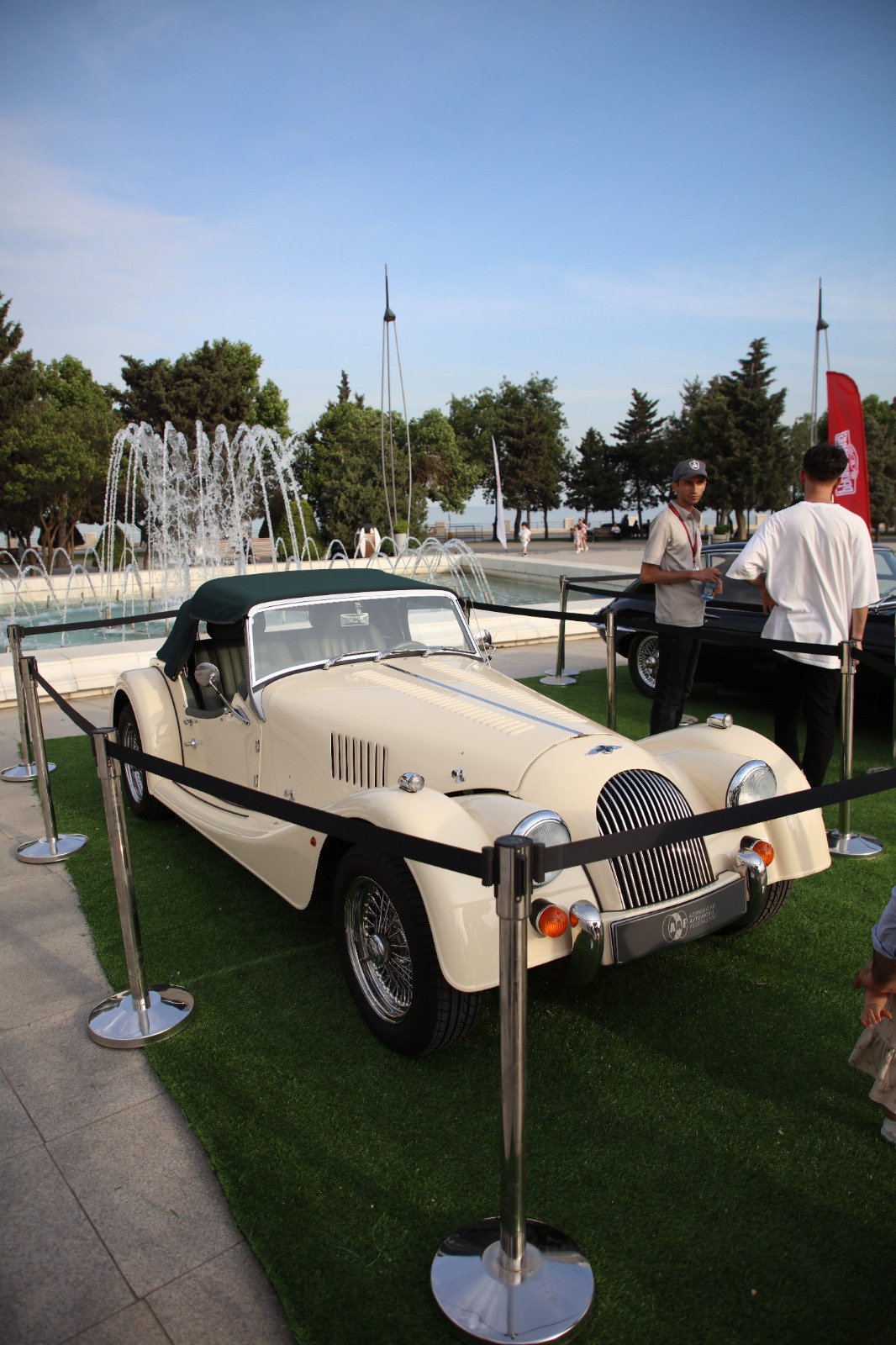 В Баку впервые прошла международная гонка Peking to Paris Motors Challenge (ФОТО)