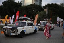 В Баку впервые прошла международная гонка Peking to Paris Motors Challenge (ФОТО)