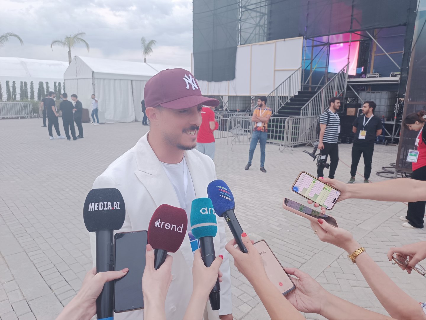 Стивен Сигал, Эмин Агаларов и звезды на открытии летнего сезона Sea Breeze Summer Live  в Баку – праздничный марафон (ФОТО)