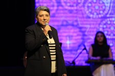 Кенуль Хасиева посвятила концерт памяти безвременно ушедшей из жизни матери (ФОТО)