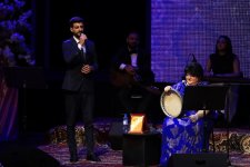 Кенуль Хасиева посвятила концерт памяти безвременно ушедшей из жизни матери (ФОТО)