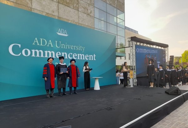 В Университете ADA прошел "День выпускника" (ФОТО)