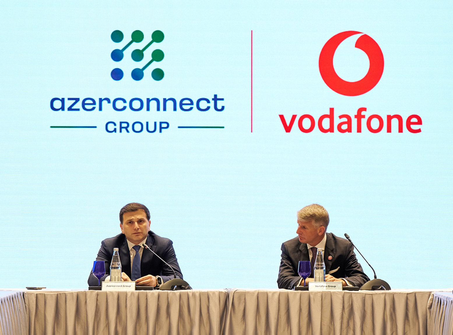 Azerconnect Group и Vodafone Group подписали соглашение о партнерстве (ФОТО)