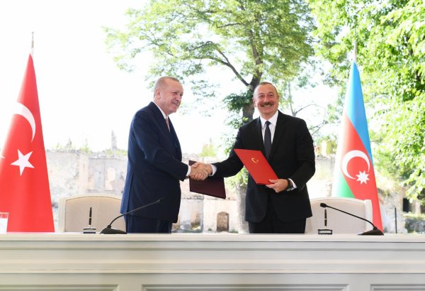 Новая историческая реальность в регионе, которую должен принять мир