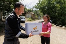 Малоимущим семьям Дашкесана вручены праздничные гостинцы (ФОТО)