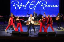 Летние романтические баллады Рафета Эль Романа в Баку (ФОТО)