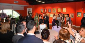 Безграничная фантазия учащихся Leonardo Art School Baku – калейдоскоп ярких красок на выставке в Баку (ФОТО)