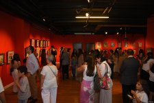 Безграничная фантазия учащихся Leonardo Art School Baku – калейдоскоп ярких красок на выставке в Баку (ФОТО)