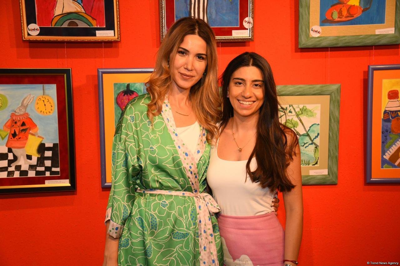 Безграничная фантазия учащихся Leonardo Art School Baku – калейдоскоп ярких красок на выставке в Баку (ФОТО)