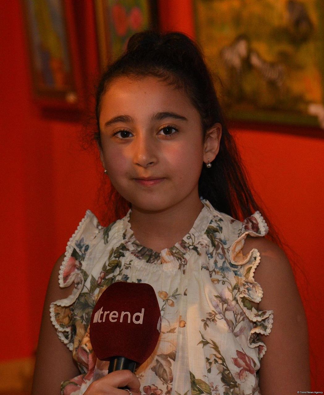 Безграничная фантазия учащихся Leonardo Art School Baku – калейдоскоп ярких красок на выставке в Баку (ФОТО)