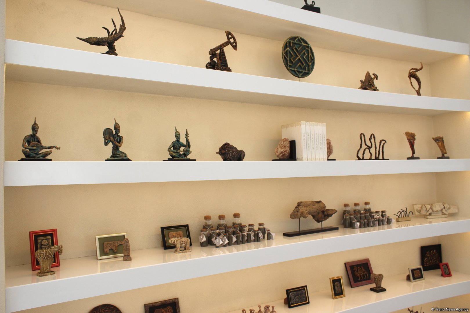 Туристический комплекс грязевых вулканов (Фоторепортаж)