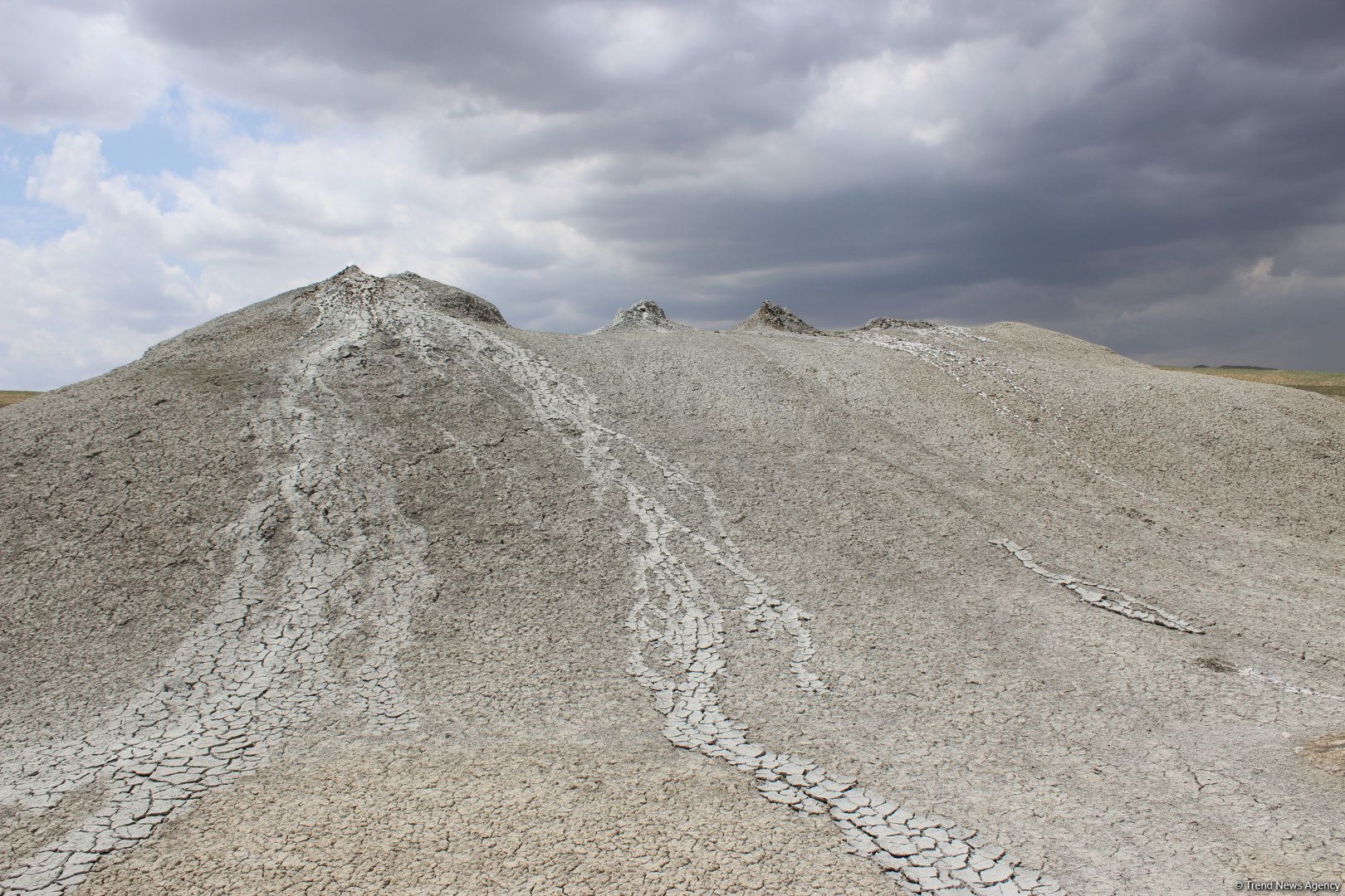 Туристический комплекс грязевых вулканов (Фоторепортаж)