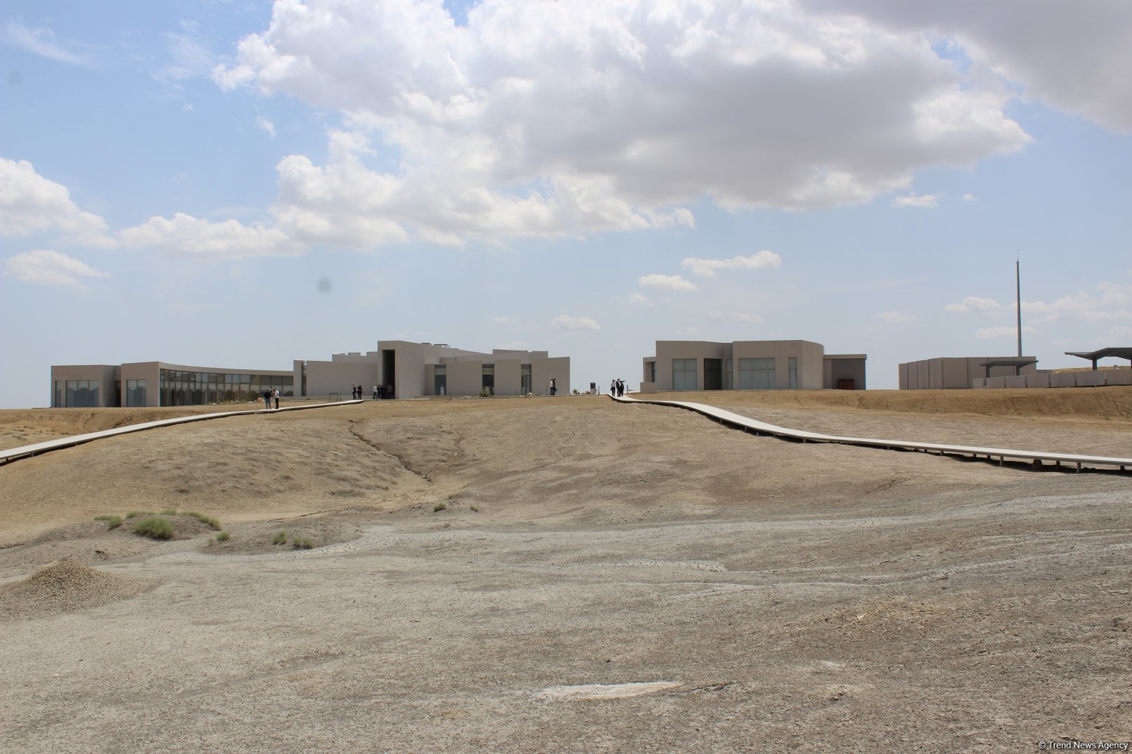 Туристический комплекс грязевых вулканов (Фоторепортаж)