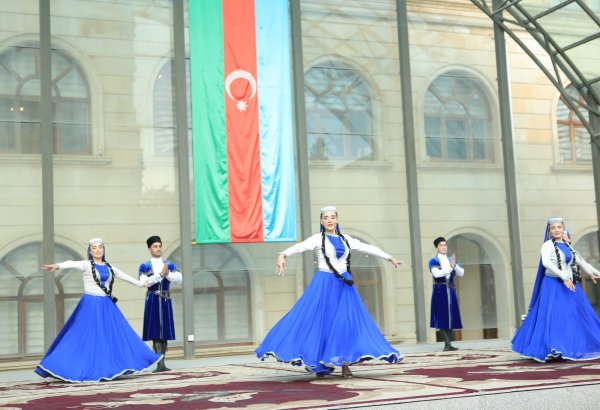 В Гянджинской государственной филармонии представлен концерт, посвященный Дню национального спасения (ФОТО)