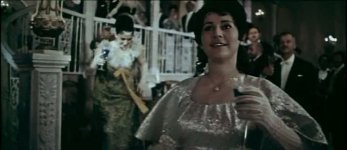 Легендарная киноактриса Земфира Садыгова отмечает 85-летие: Мы любили друг друга безумно, в жизни такое бывает только раз (ФОТО)