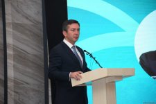 Участники климатического форума молодежной организации ДН о роли молодежи (ФОТО)
