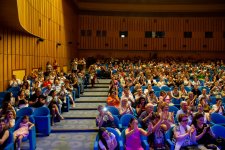 Голубоглазый романтик эстрады Сархан Сархан отметил день рождения в кругу друзей (ФОТО)