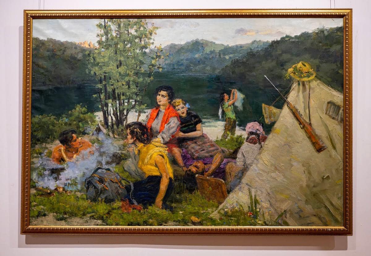 В портрете женское лицо … - красочная экспозиция в летнем Баку (ФОТО)