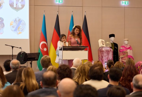 В Культурном центре Азербайджана в Берлине состоялась презентация книги "Əlifba. A Cultural Alphabet" (ФОТО)