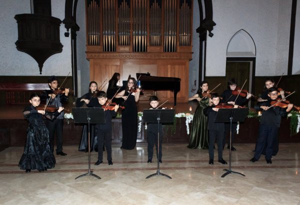 От роскоши до торжественности – летним вечером в Баку (ФОТО)