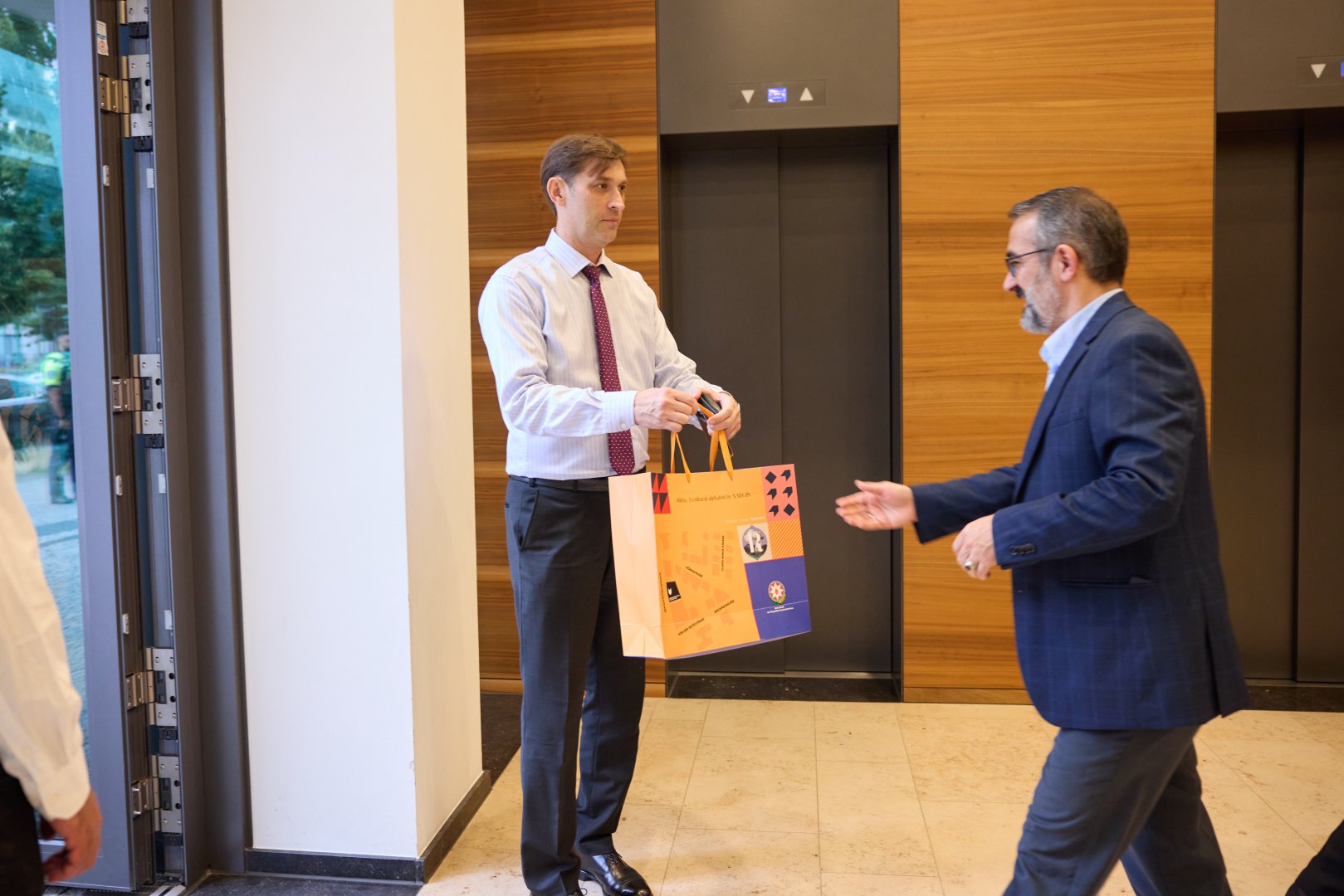 В Культурном центре Азербайджана в Берлине состоялась презентация книги "Əlifba. A Cultural Alphabet" (ФОТО)