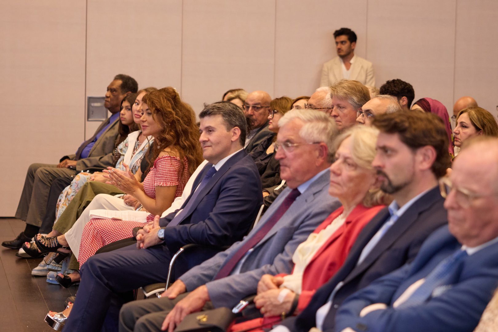 В Культурном центре Азербайджана в Берлине состоялась презентация книги "Əlifba. A Cultural Alphabet" (ФОТО)