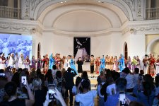 "Белый цветок нашей сцены" 95-летняя Роза Джалилова - расправляя крылья и паря как птица (ФОТО)